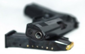 gun-1080231_1280-300x300